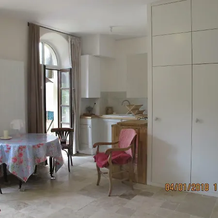 Apartment L'ancien Couvent Sur Jardin, Havre De Paix En Centre A 100m De La Avec Parking Privatif Sete